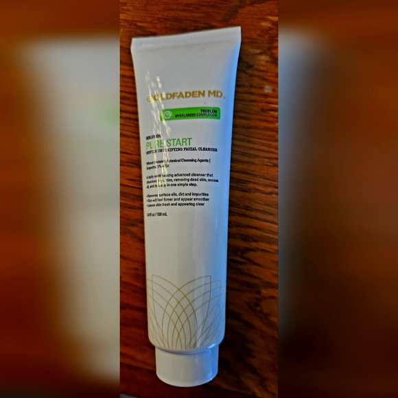 Goldfadden MD Pure start facial cleanser - Picture 1 of 1